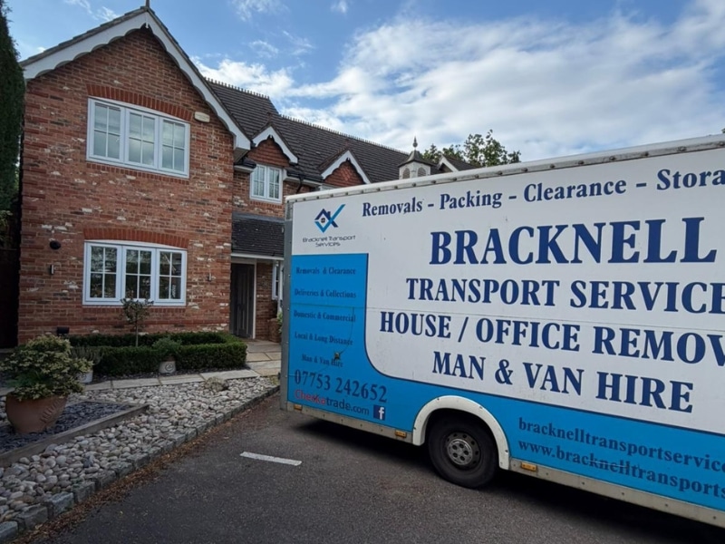 Caring Retirement Moving in Bracknell