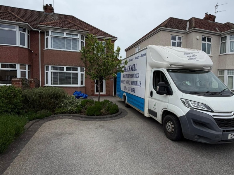 student removals in bracknell and berkshire